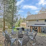 Spacious Retreat - Outdoor Oasis Games And More