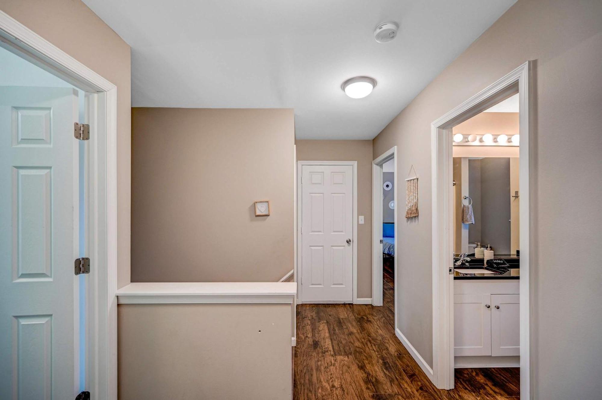 Spacious Retreat - Outdoor Oasis Games And Blakeslee