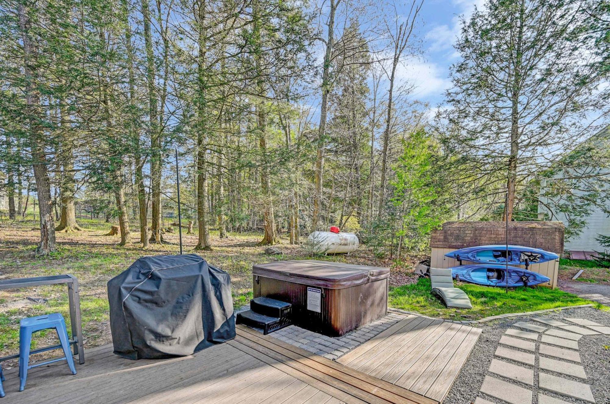 Holiday home Spacious Retreat - Outdoor Oasis Games And Blakeslee