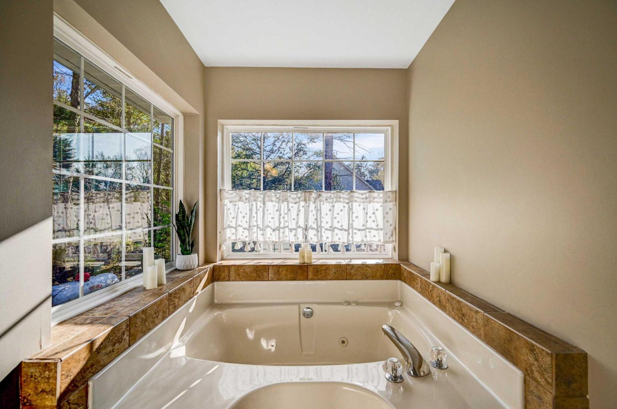 Holiday home Spacious Retreat - Outdoor Oasis Games And Blakeslee