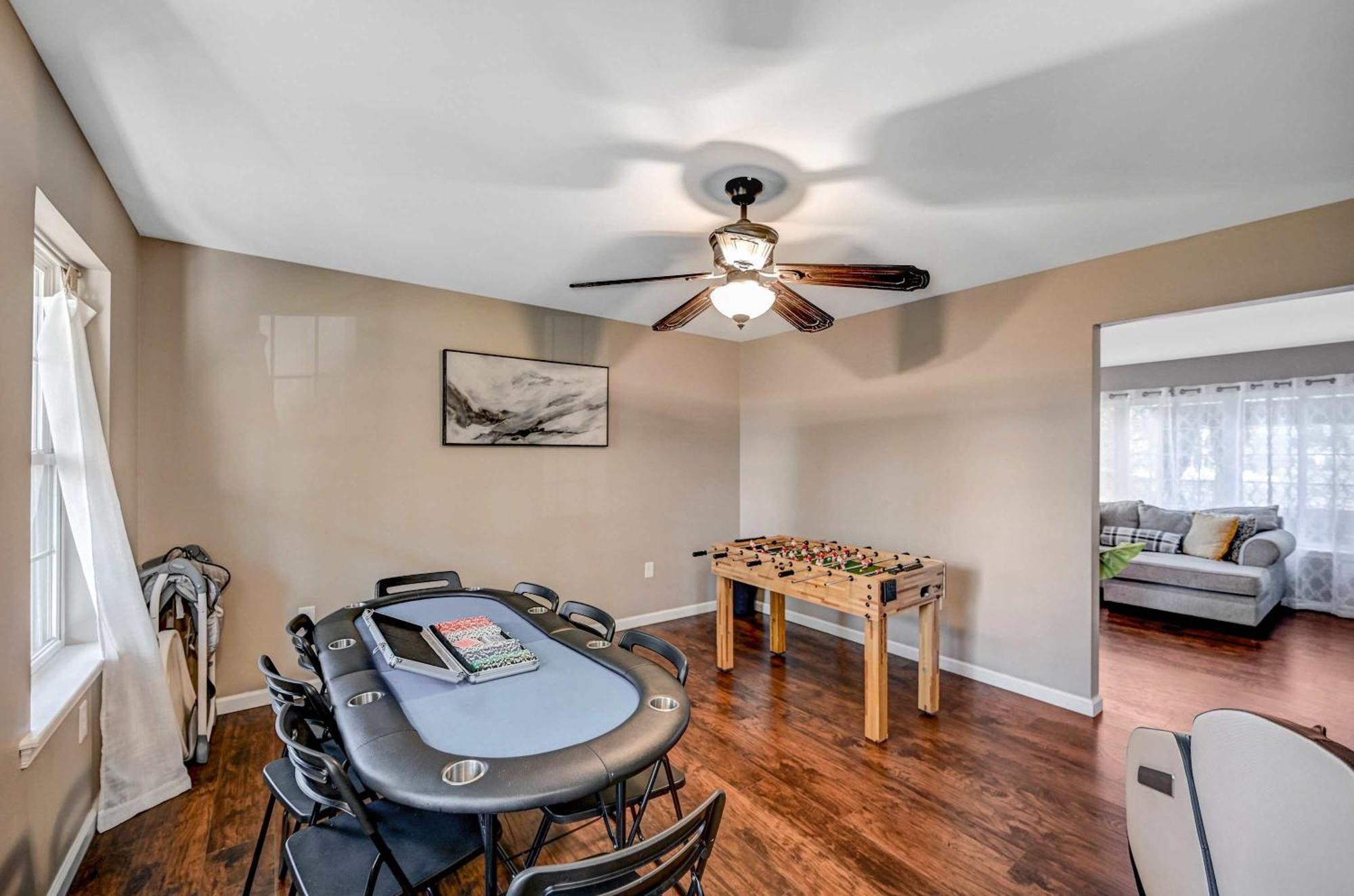 Holiday home Spacious Retreat - Outdoor Oasis Games And