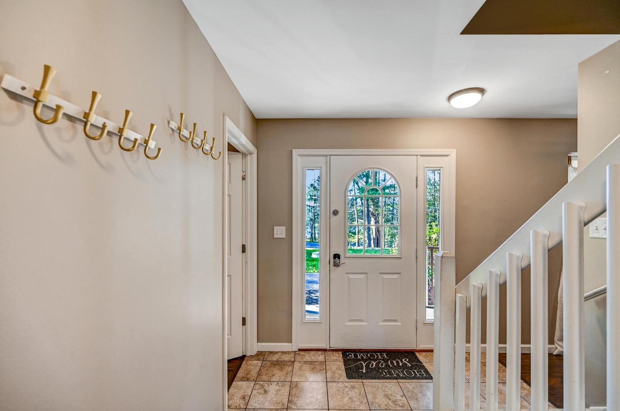 Spacious Retreat - Outdoor Oasis Games And Holiday home *